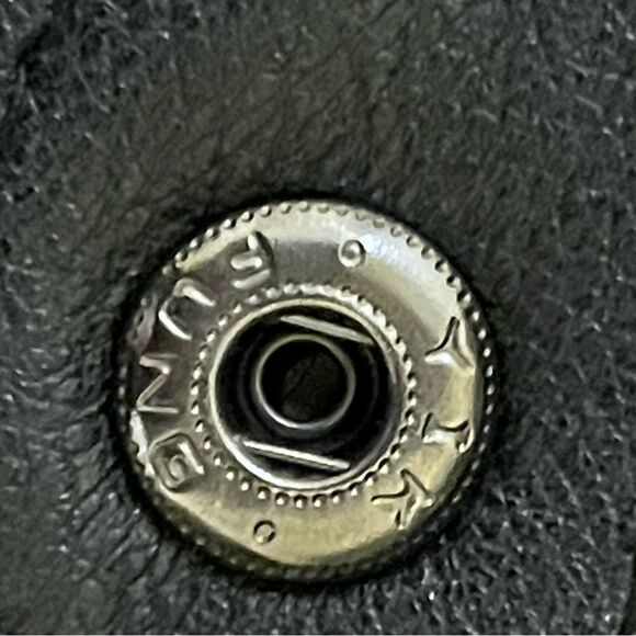 YIK Fung Stretchy Crystal Belt Black with silver Crystals - Picture 10 of 11